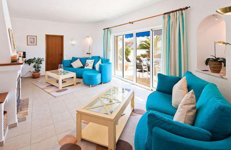 Vakantiehuis villa sonny woonkamer algarve portugal boekjebungalow 2