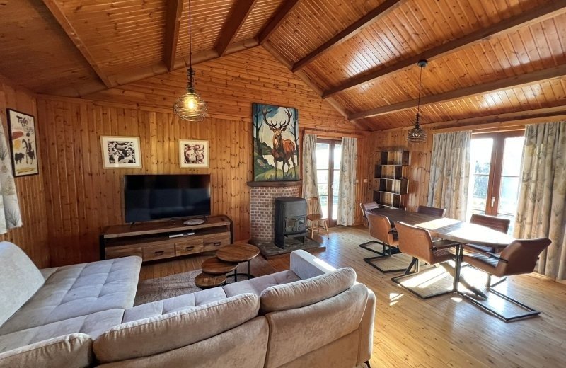 Woonkamer pre vert septon ardennen belgie boekjebungalow